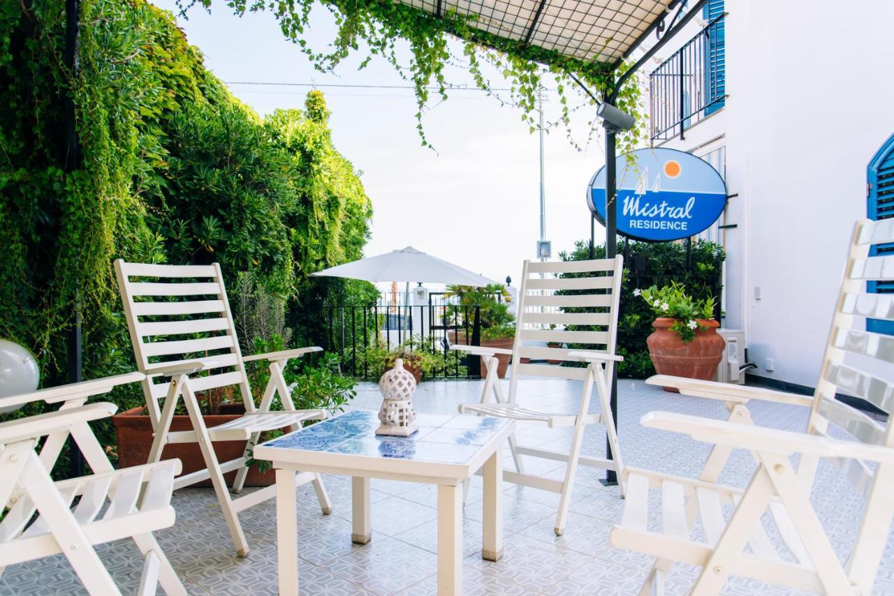 Mistral Residence Canneto  Bagian luar foto