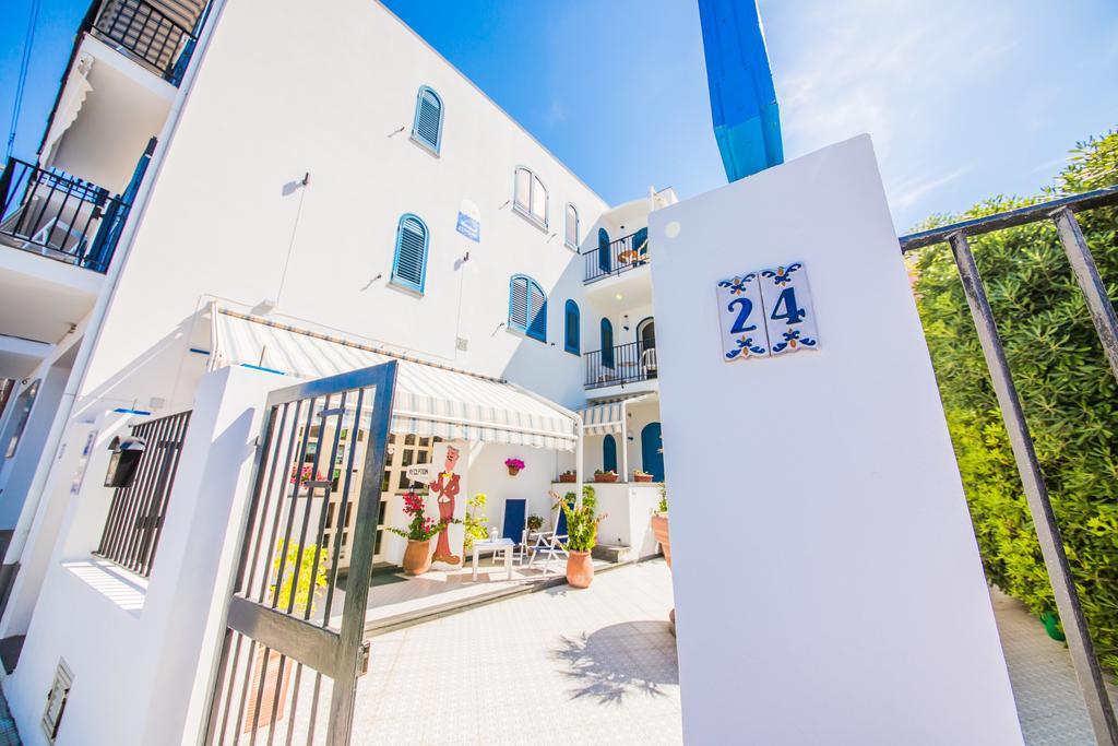 Mistral Residence Canneto  Bagian luar foto
